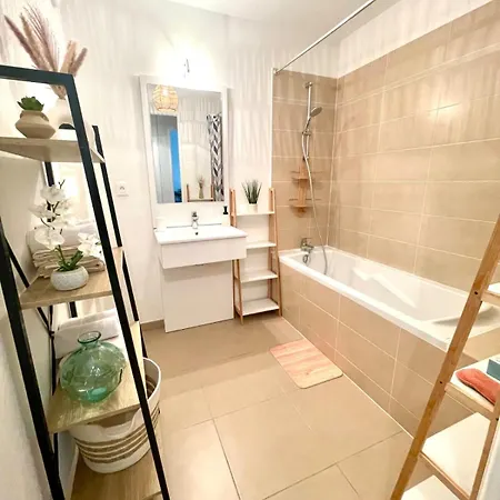 Appartement Parfum De Provence, Terrasse, Centre-ville, Parking Prive Draguignan