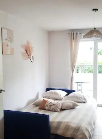 Apartment Parfum De Provence, Terrasse, Centre-ville, Parking Prive
